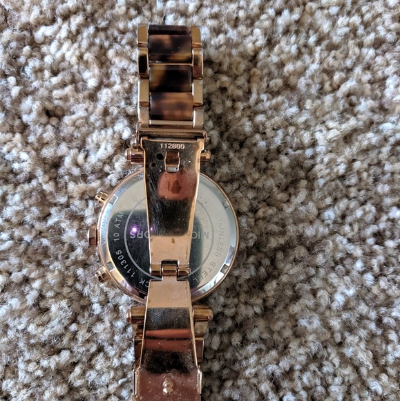 Michael Kors Rose gold & Tortoise watch - Picture 3 of 6